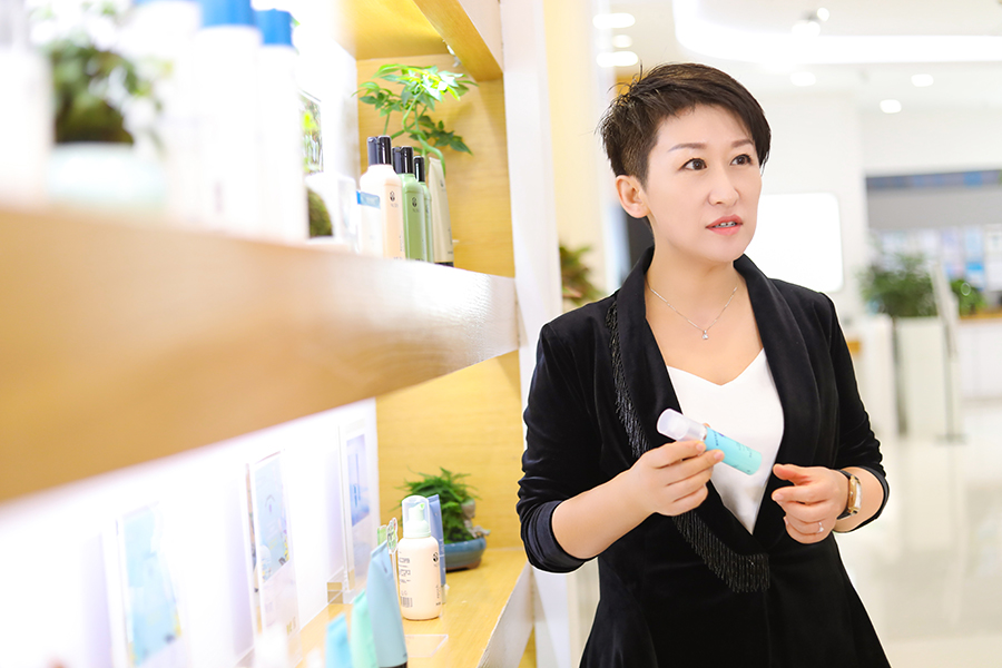 美人潭|職場女神 如新事業(yè)伙伴韓利：折騰中預(yù)見更好的自己
